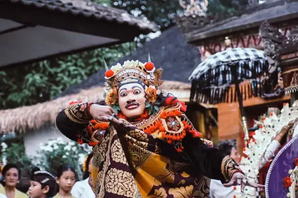 Topeng Bali Makna Seni Pentas Tradisional Bali