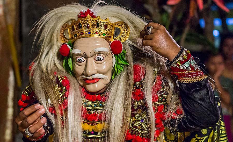 Topeng Bali Makna Seni Pentas Tradisional Bali