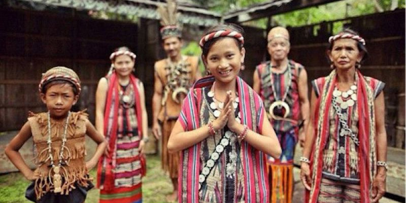 Ulap Doyo Kearifan Lokal Kain Tenun Tradisional Dayak Kalimantan Timur
