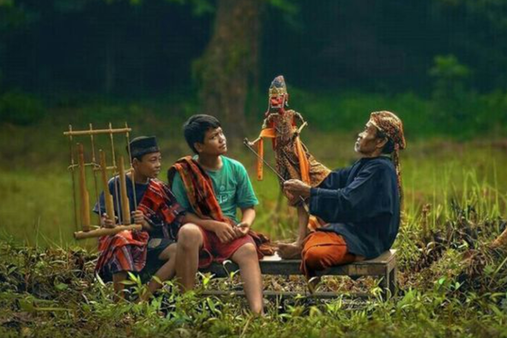 Keindahan Budaya Lokal yang Hilang